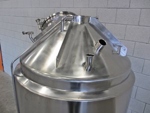 Process tank 800 litre – mixer - jacket +5 bar - insulation