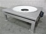 Big bag discharge station support table with vibration motor