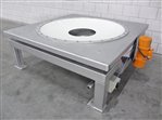 Big bag discharge station support table with ATEX vibration motor