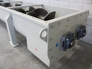 Twin mixing screw feeder