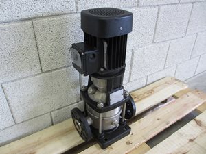Grundfos multistage centrifugal pump (5.8 m3/h 0.55 kW)