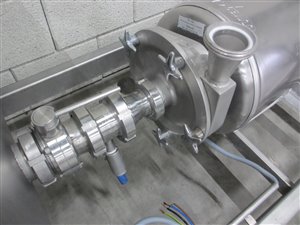 Fristam FP 742 A mobile pump with reservoir