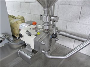 Axflow pump trolley with Waukesha MDL 0040 lobe pump and buffer tank