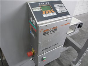 S+S Sesotec Unicon-W metal detector with belt conveyor