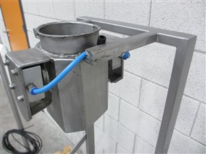 Filler with weighing for open-mouth bags
