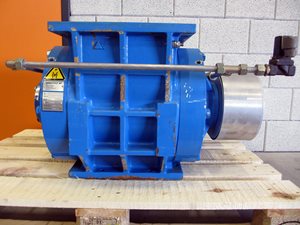 Waeschle ZKH 320 rotary valve for powders