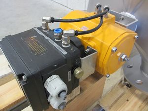 Derichs DFL 200 diverter valve with seal