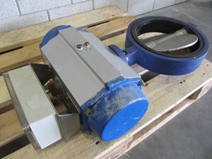 Butterfly valve DN 250 PN 16 - pneumatic actuated