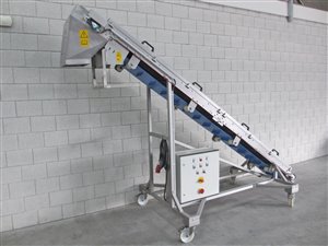 Mobile belt conveyor - discharge height 196-230 cm