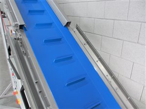Mobile belt conveyor - discharge height 196-230 cm