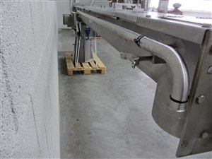 Van Beek TR 250 screw conveyor on slewing ring