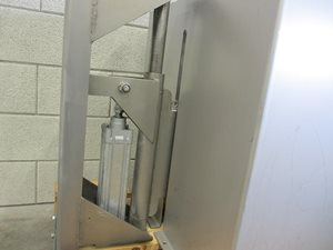 big bag connecting system with bag straightening