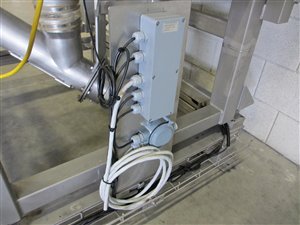 Big bag discharge station with screw elevator - weighing