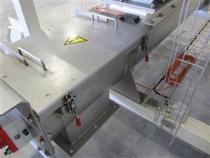 Big-Bag discharge station with hoist and screw conveyor