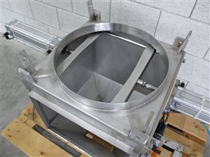 Unit for controlled emptying of big bags