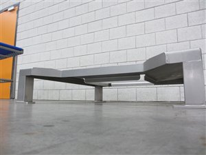 AZO big bag discharge station support table