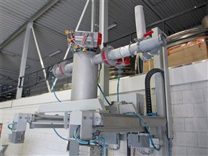 bulk bag filling station with pallet dispenser and conveyors