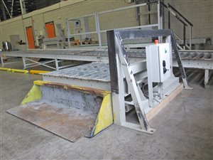 bulk bag filling station with pallet dispenser and conveyors