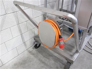 40 litre heated mixing tank with dosing and circulation pump