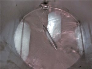 2000 liter stainless steel tank with load cells