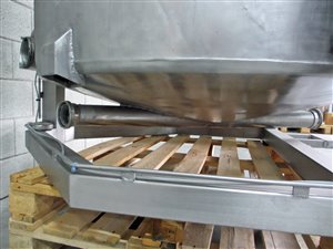 2000 liter stainless steel tank with load cells