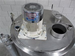 Mixing tank with high shear mixer - heat exchanger - insulation - 1000 litres