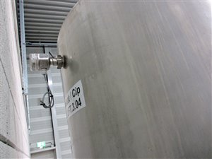 stainless steel tank 1600 liter with steps and platform