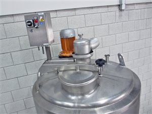 Stainless steel mixing tank 1035 litres - insulated - weighing cells