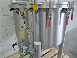 150-litre stainless steel tank with jetstream mixer