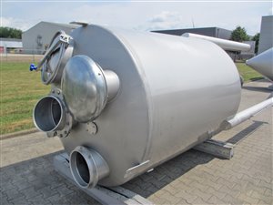 Stainless steel silo with steep cone 4000 litres