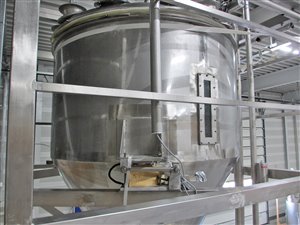 2500 litre weighing silo with 2000 litre buffer silo