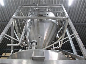 2500 litre weighing silo with 2000 litre buffer silo