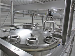 2500 litre weighing silo with 2000 litre buffer silo
