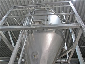 2500 litre weighing silo with 2000 litre buffer silo