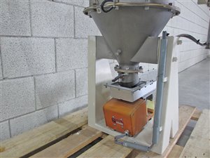 ARBO KDA-DV/35 gravimetric vibratory feeder