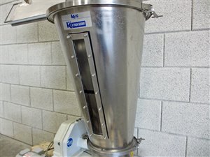 K-Tron K2M-T35/DR twin-screw feeder